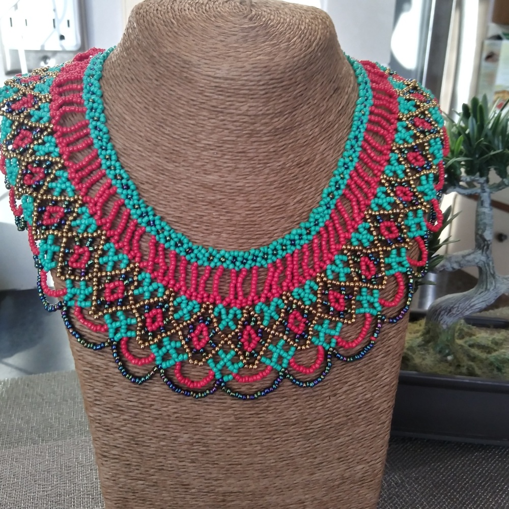 ARTISANAL HANDMADE BEADED BIB NECKLACE FROM ECUADO